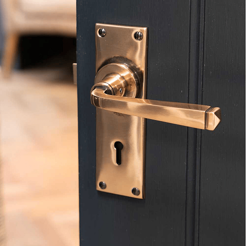 poignée de porte d’entrée