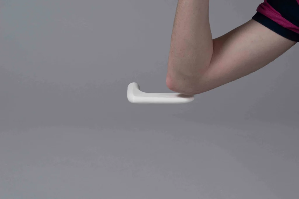 Poignée de porte ergonomique