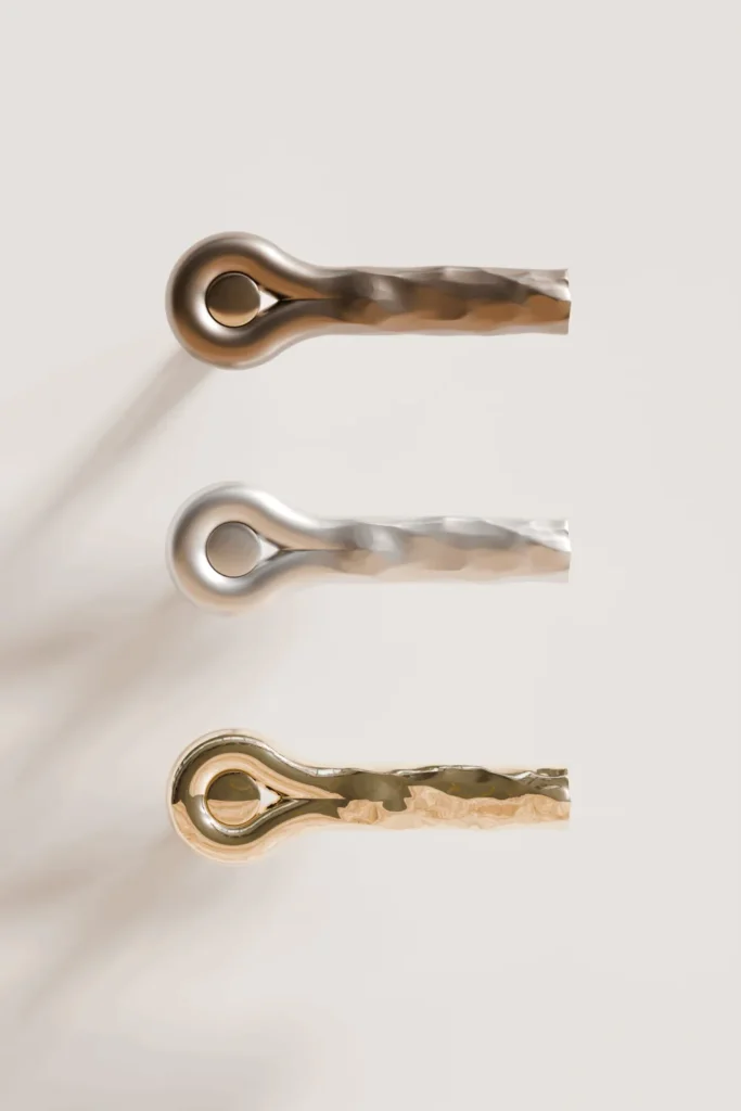 Poignée de porte élégante finition or martelé