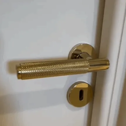 poignée de porte design en laiton doré Karl Hoffmann